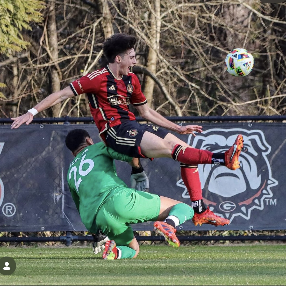 Atlanta United academy forward challenges goalkeeper